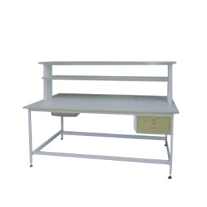 Meja kerja pengecekan paket instrumen